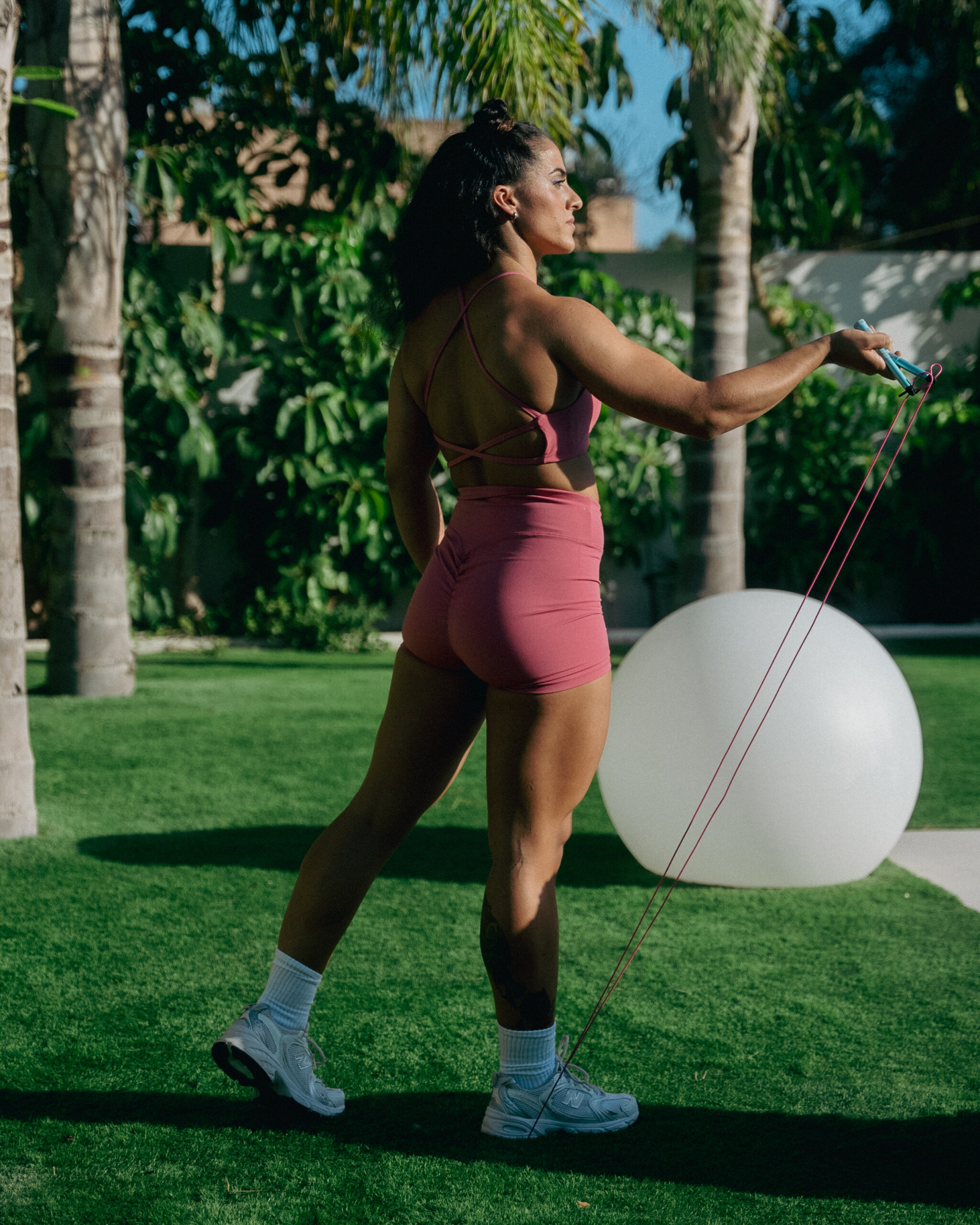 Shorts Deportivos de Cintura Alta – Detalle Minimalista – Rosa - Imagen 3